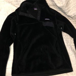 Black Patagonia Pullover